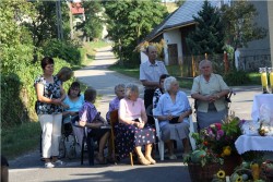 Wierni zgromadzeni na Mszy św. dożynkowej