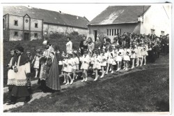 18.05.1975 - zdjęcie udostępnione przez rodzinę Blana ze Sławikowa