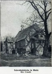 Kościół w Miejscu Odrz. Zdjęcie zostało zamieszczone w czasopiśmie 'Oberschlesien im Bild' 1925, nr 22. Fotografia udostępniona przez S.Bender (Mrachacz)
 