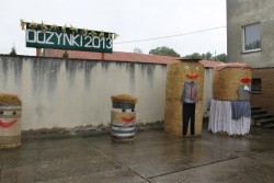 Dekoracja dożynkowa przed RSP