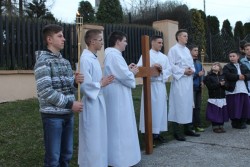 Droga Krzyżowa ulicami Sławikowa 2014r. - zdjecie 9