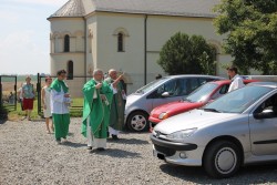 Poświęcenie pojazdów w Sławikowie