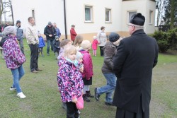 Zajączek w ogrodzie farskim 2015r. - zdjecie 1