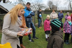 Zajączek w ogrodzie farskim 2015r. - zdjecie 17