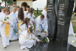 Pomnik ofiar tragedii na Odrze. Sławików, 16.05.2015r. - zdjecie 67