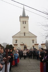 Droga Krzyżowa ulicami Sławikowa 2016r. - zdjecie 15