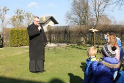 Zajączek w ogrodzie farskim 2016r. - zdjecie 15