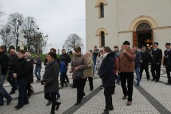 Droga Krzyżowa ulicami Sławikowa 2017r. - zdjecie 28