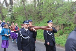 Droga Krzyżowa ulicami Sławikowa 2017r. - zdjecie 64