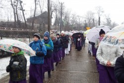 Droga Krzyżowa ulicami Sławikowa 2018r. - zdjecie 32