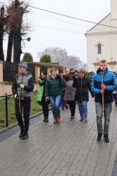 Droga Krzyżowa ulicami Sławikowa 2022r. - zdjecie 21