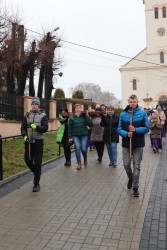 Droga Krzyżowa ulicami Sławikowa 2022r. - zdjecie 22