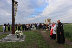 Nowy krzyż w Lasakach 2022 r. - zdjecie 75