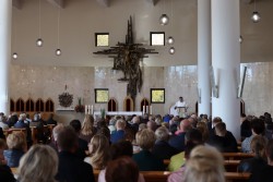 Złoty Jubileusz Diecezji Opolskiej 2022 - Msza św. w Opolu - zdjecie 11