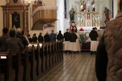 Droga Krzyżowa ulicami Sławikowa 2024 r. - zdjecie 9
