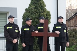 Droga Krzyżowa ulicami Sławikowa 2025 r. - zdjecie 68