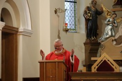 Triduum Paschalne 2025 r. - Wielki Piątek - zdjecie 8