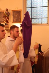 Triduum Paschalne 2025 r. - Wielki Piątek - zdjecie 15