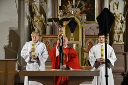 Triduum Paschalne 2025 r. - Wielki Piątek - zdjecie 61