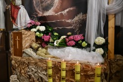 Triduum Paschalne 2025 r. - Wielki Piątek - zdjecie 80