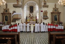 Przyjęcie nowych ministrantów 2025r. - zdjecie 2