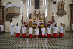 Przyjęcie nowych ministrantów 2025r. - zdjecie 8