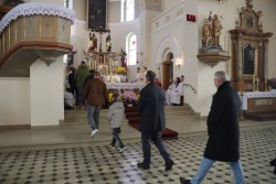 Przyjęcie nowych ministrantów 2025r. - zdjecie 28