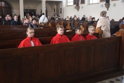 Przyjęcie nowych ministrantów 2025r. - zdjecie 32