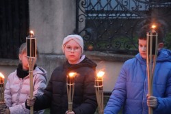 Droga Krzyżowa ulicami Sławikowa 2026 r. - zdjecie 13