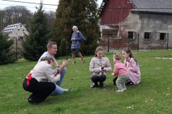 Zajączek w ogrodzie farskim 2026r. - zdjecie 5